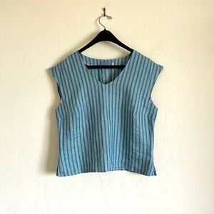 Linen sleeveless top